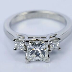 Farah Jewelry Silver Triple Stone Ring